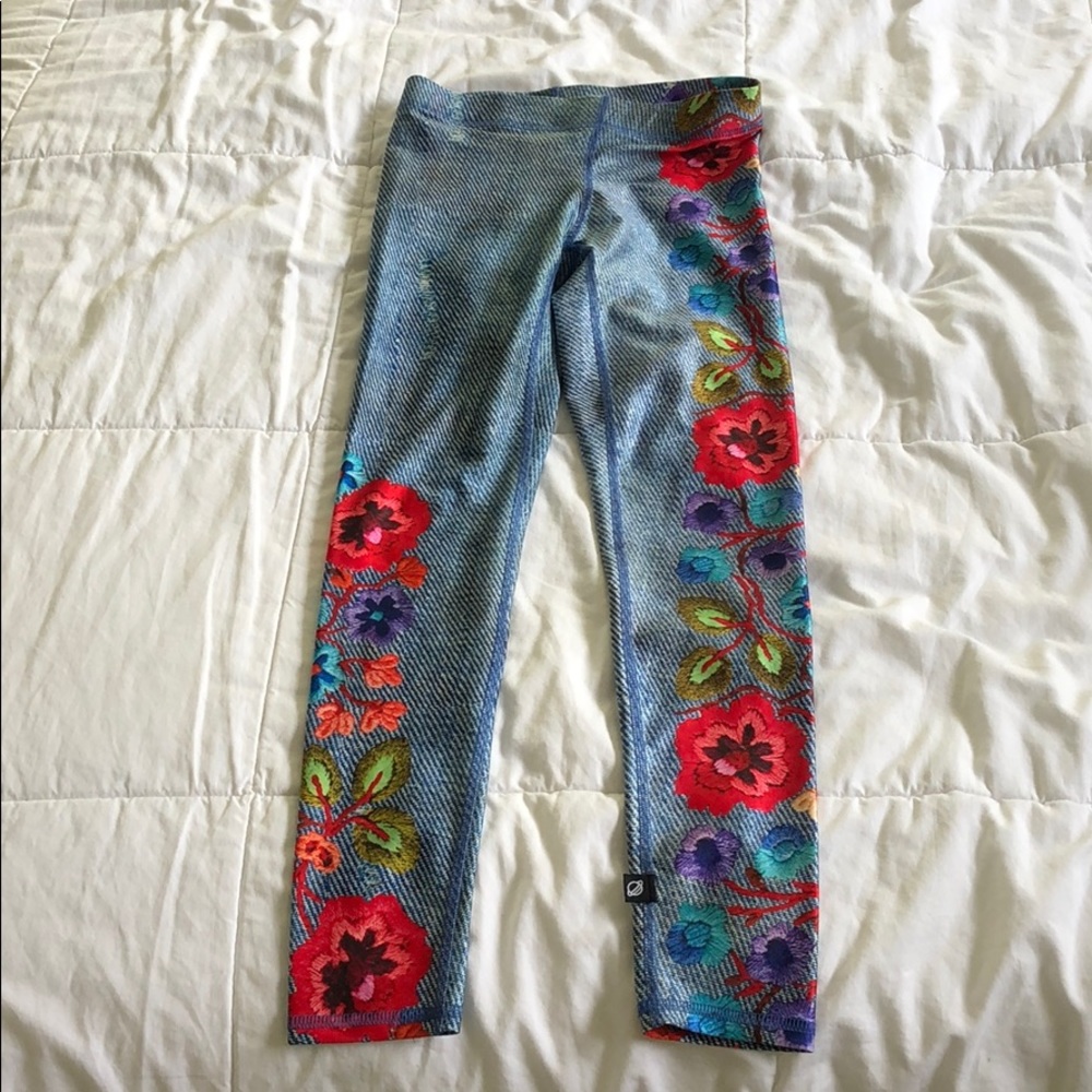 TEREZ floral fun print XS leggings